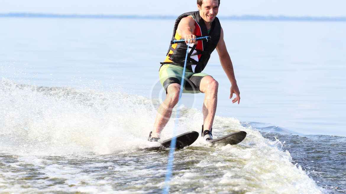 Waterskiing